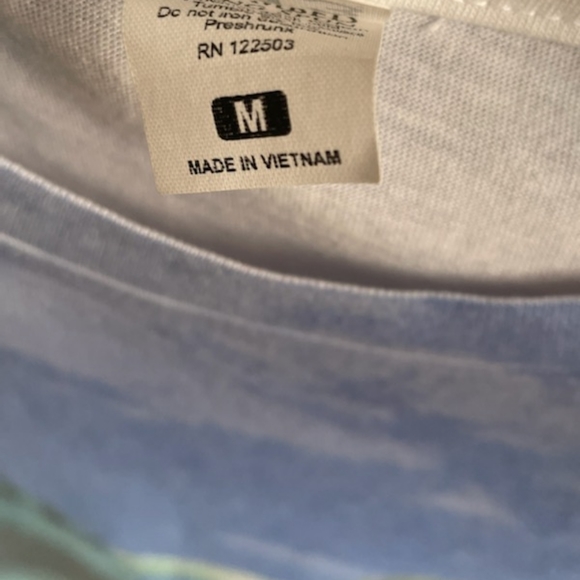 Shark shirt- NWOT - Picture 5 of 5